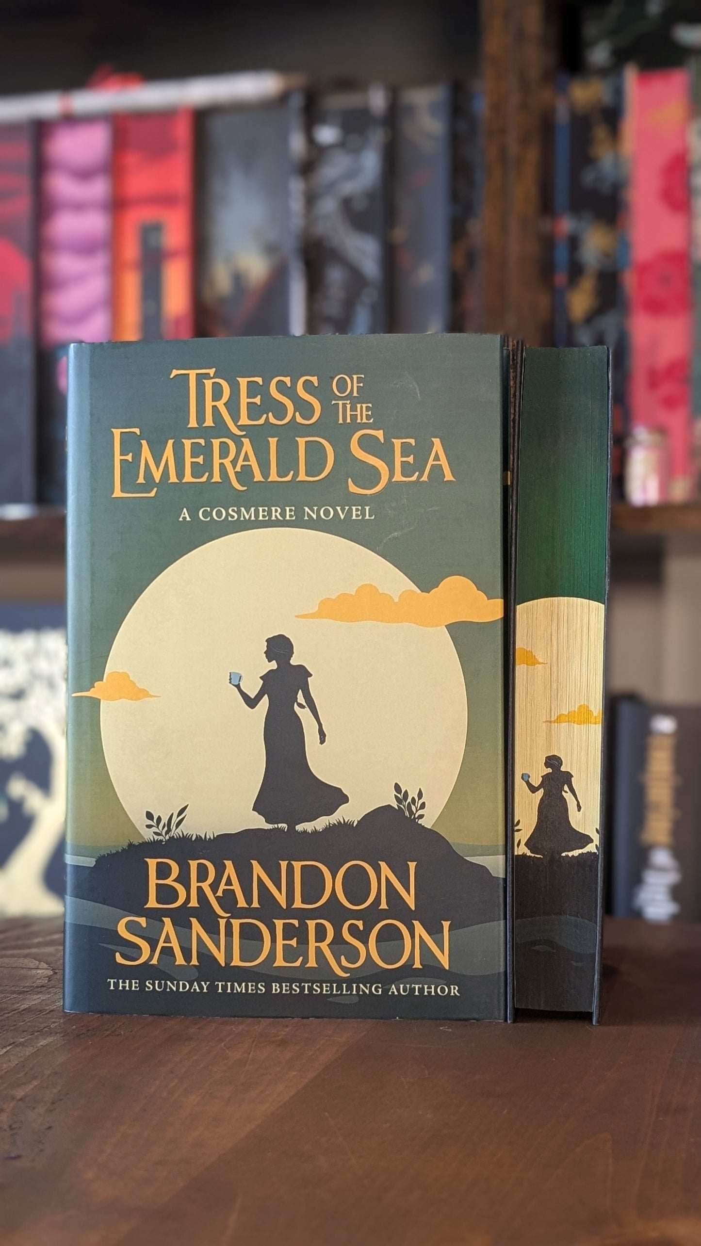 Tress of the Emerald Sea by Brandon Sanderson Fore-edge painting sprayed edges special edition