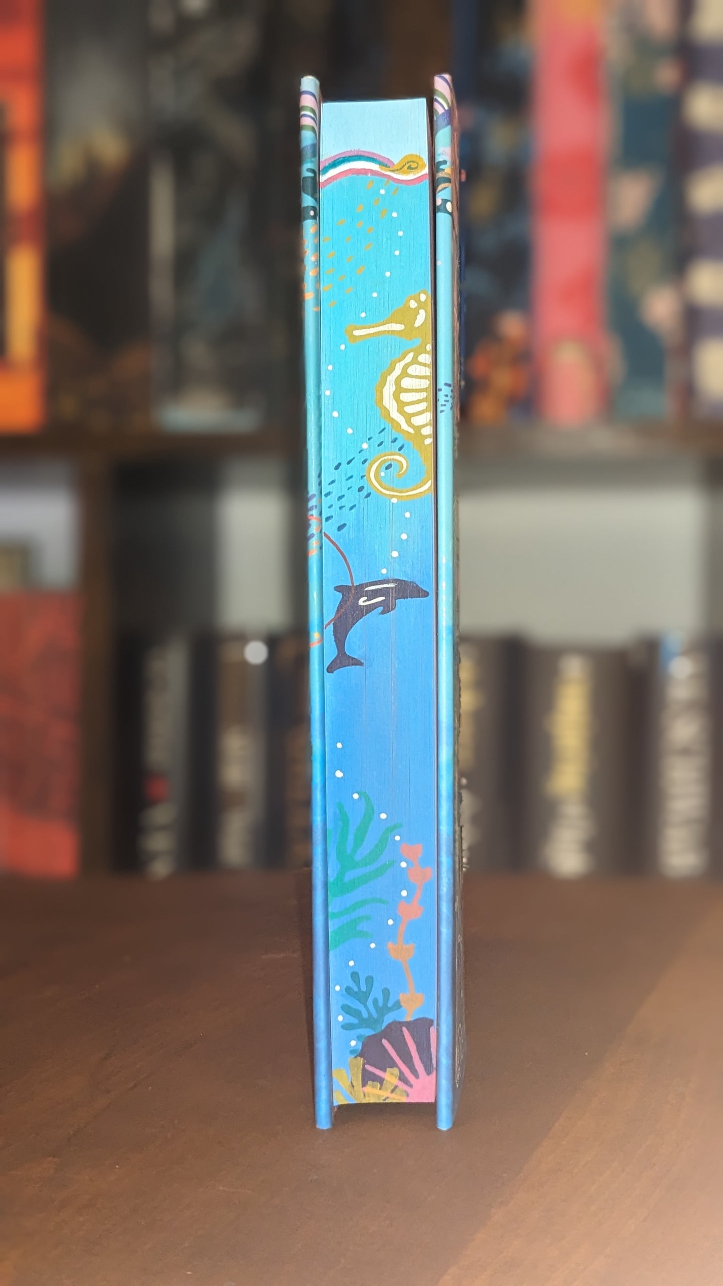The Girl Who Fell Beneath the Sea by Axie Oh Fore-edge painting sprayed edges special edition