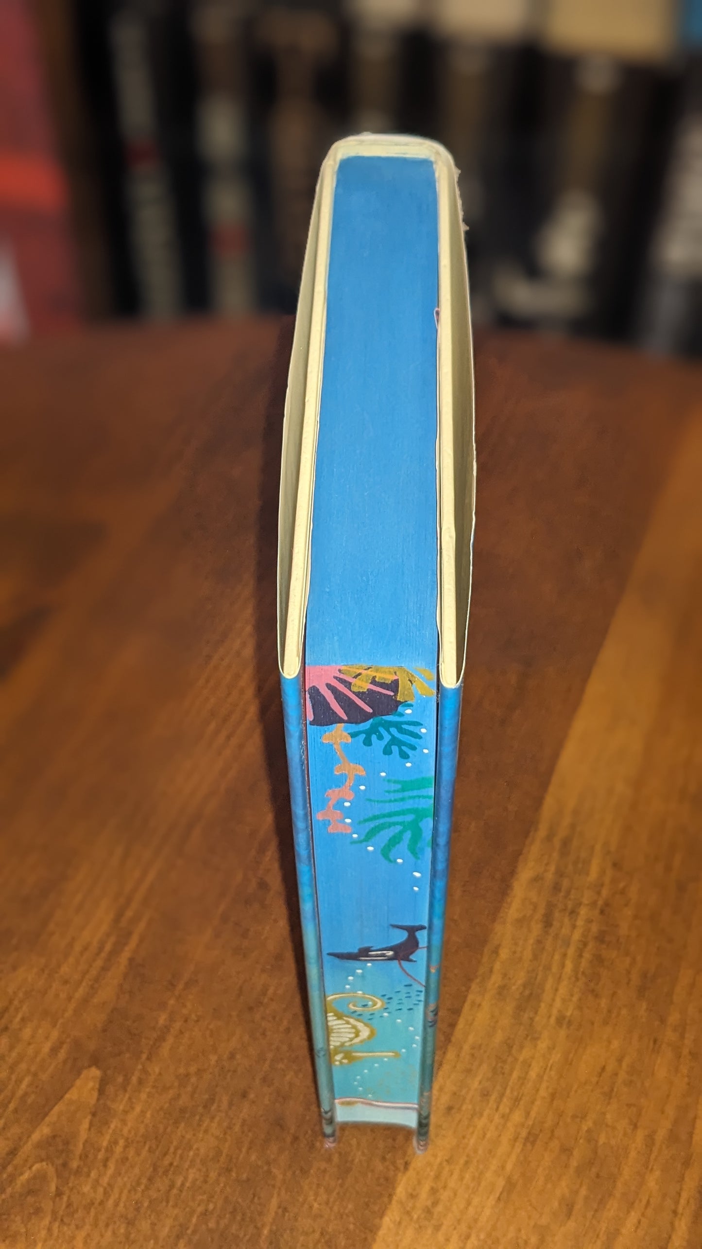 The Girl Who Fell Beneath the Sea by Axie Oh Fore-edge painting sprayed edges special edition