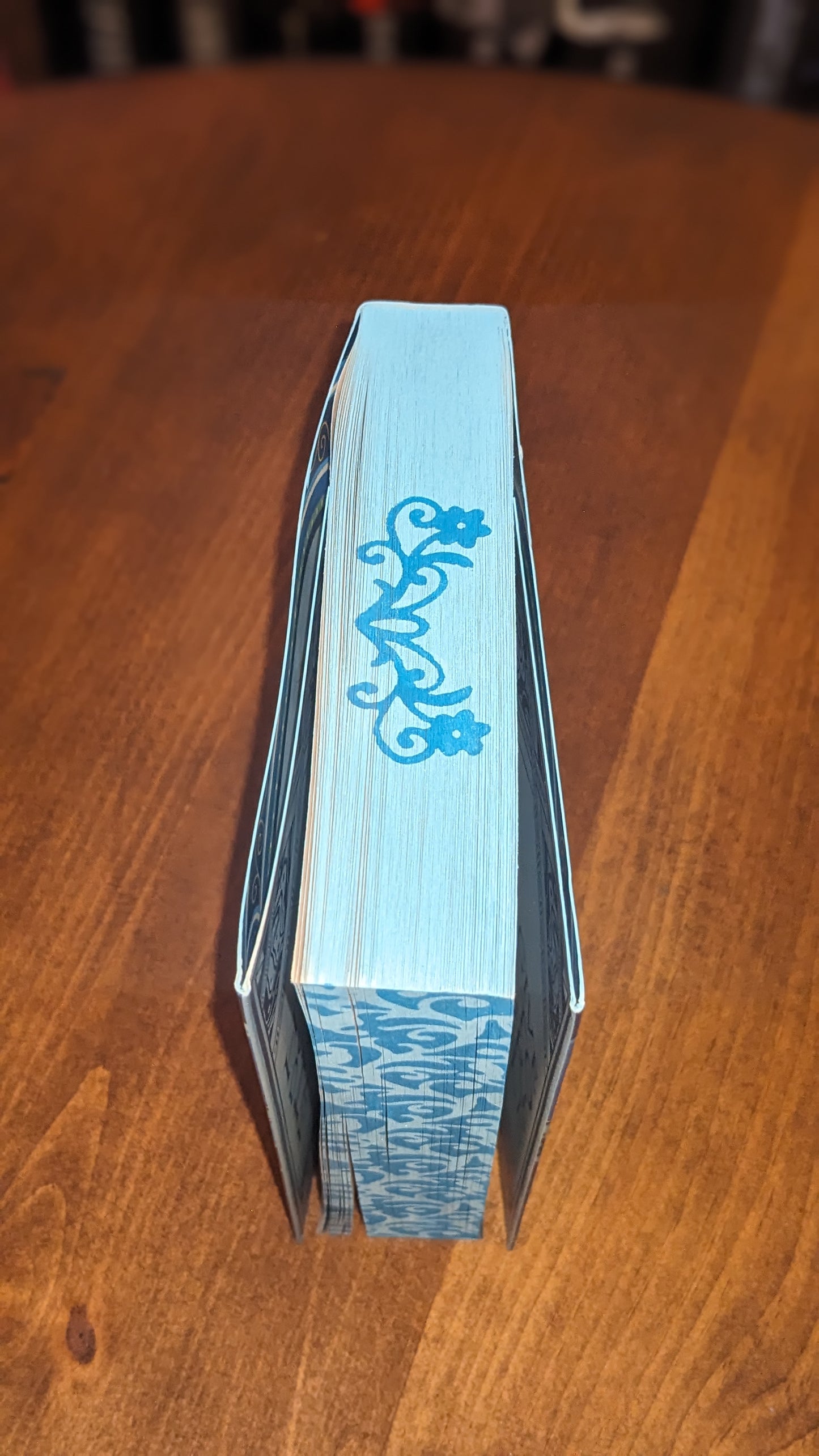 Once Upon a Broken Heart Waterstones exclusive By Stephanie Garber PeggysPages fore-edge painting sprayed edges special edition